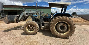 Trator New Holland 7630