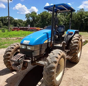 Trator New Holland - Tl 75 E. Fabricação 2012