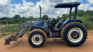 Trator New Holland Tl 85E