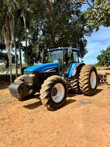 Trator New Holland Tm 165