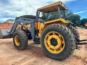 Trator Valmet 1580