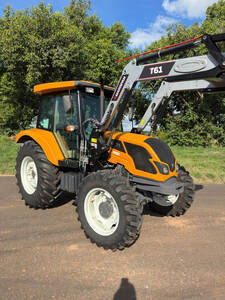 Trator Valtra A800R
