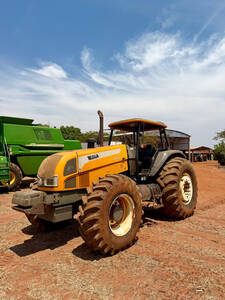Trator Valtra Bh 165