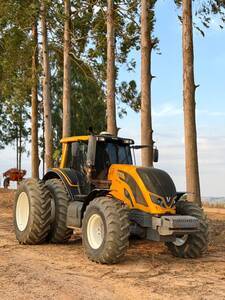 Trator Valtra BH 194 Hitech