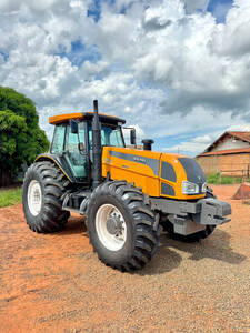 Trator Valtra Bh 205I