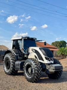 Trator Valtra BH 224