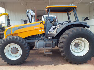 Trator Valtra Bh145 Ano 2014 Usado