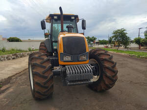 Trator Valtra Bh180 Ano 2011