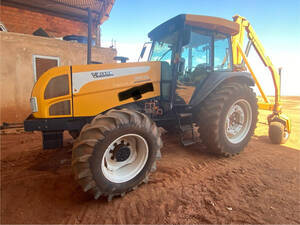 Trator Valtra Bm 125 Ano 2008