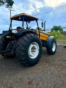 Trator Valtra Bm 125I