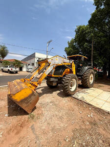 Trator Valtra Bm 125I