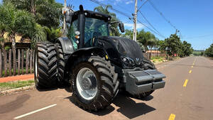 Trator Valtra S324