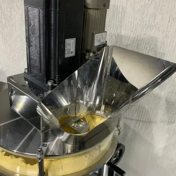 Dosadora De Pó Com Rosca Dosa - Fubá/tapioca/demais - 2