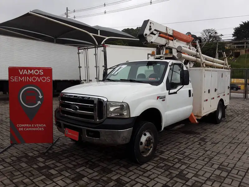 Caminhao Ford usado à venda