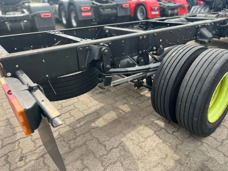 Mb Accelo 815 4X2 - 7