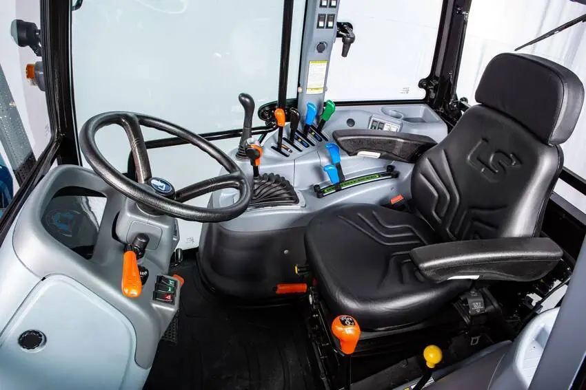 Trator LS Tractor Plus 100 4x4 ano 2021 Novo - 1